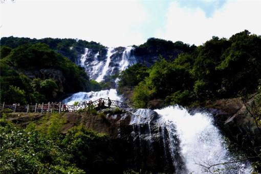 众合科技:鉴于庆阳当地冬天比较冷,目前庆阳数据中心不适合开工建设